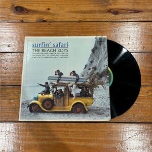 (970) BEACH BOYS SURFIN SAFARI RECORD